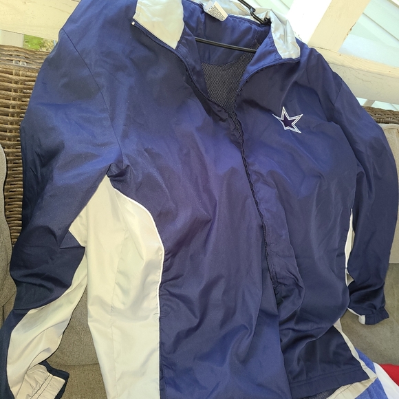 Mens Dallas Cowboys jacket - Picture 5 of 5